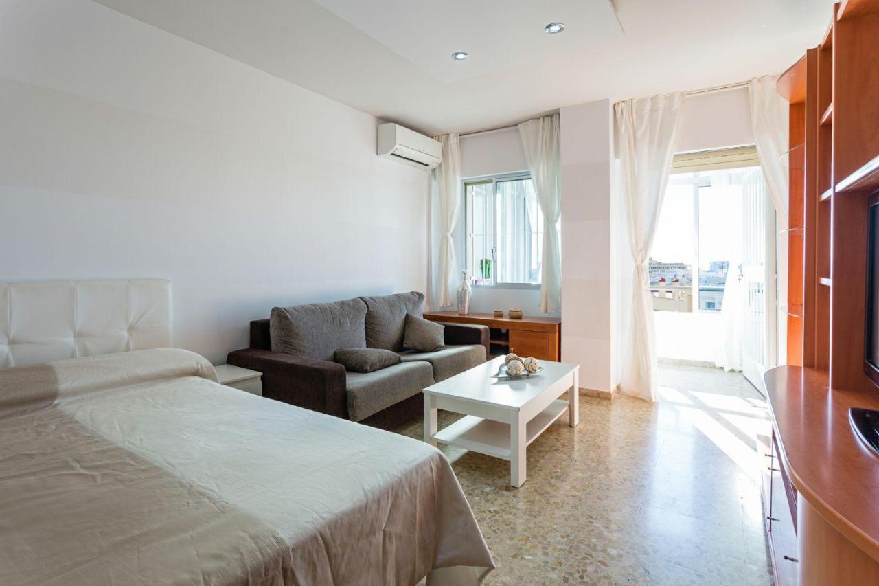 Love Centre Torremolinos Kültér fotó